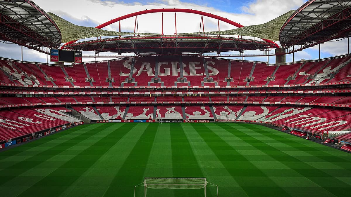 1280px Estadio da Luz 2012