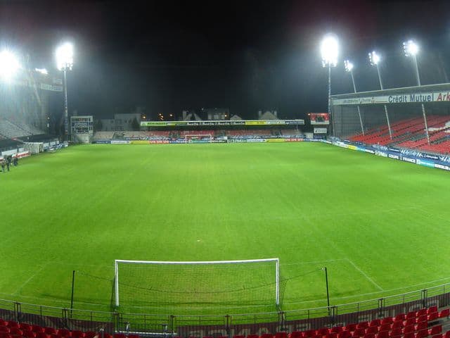 Stade Francis-Le Blé